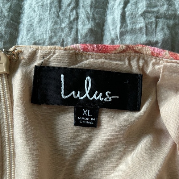 Lulu’s Floral Dress - Picture 3 of 3